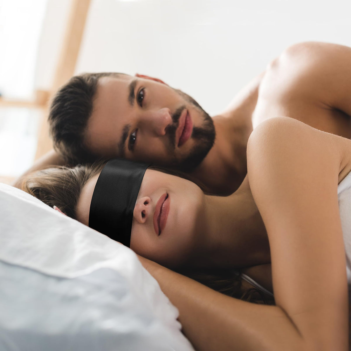 Satin-Schlafmaske – bequeme Augenmaske für Damen und Herren, weich, Schatten für Nacht, Schlafen, Reisen, Meditation, reines Schwarz, Geschenk zum Jahrestag, Geburtstag, 160 cm